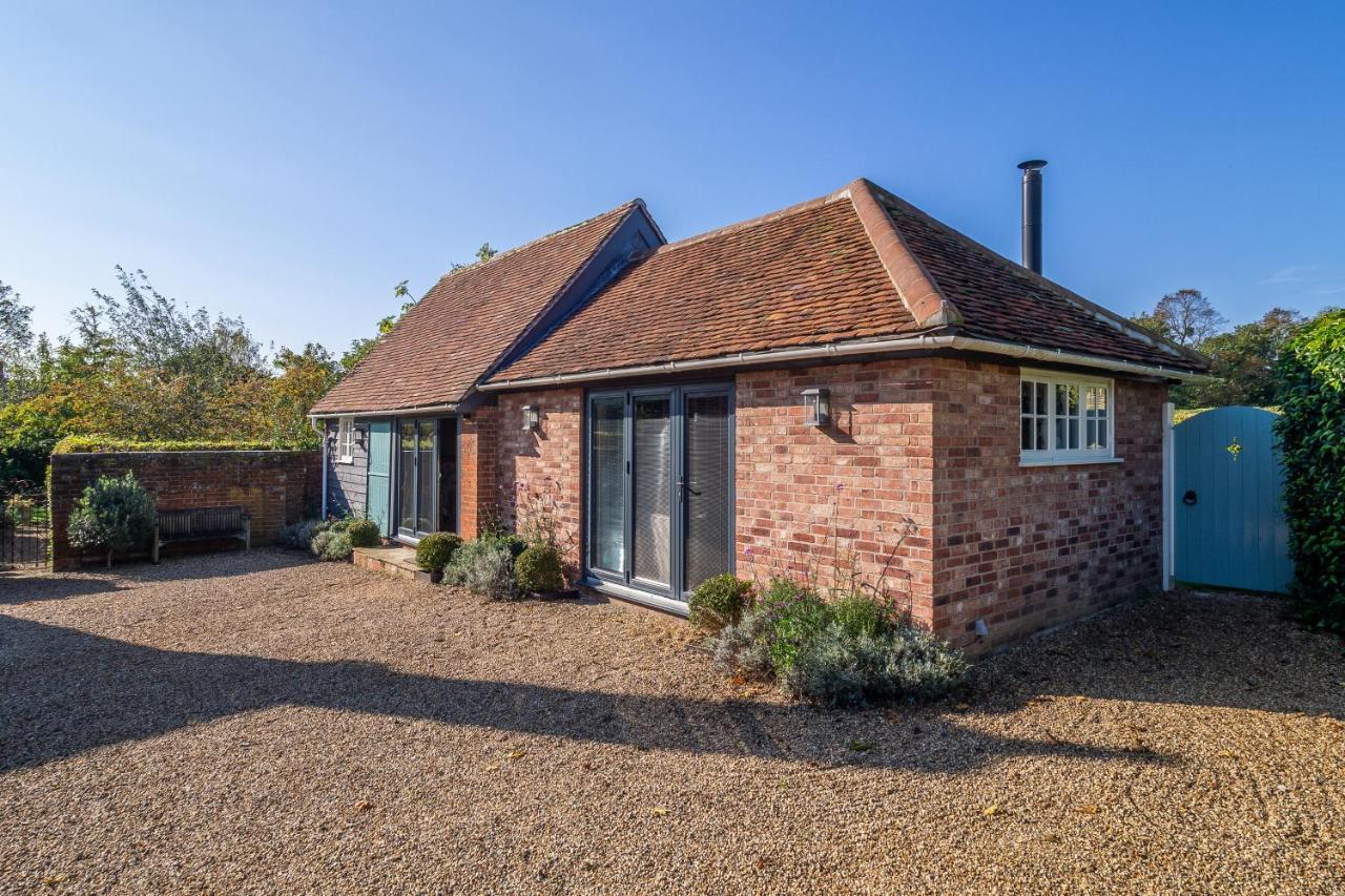 Romantic Cottage In Pretty Village With Great Pubs - Stoke Cartlodge 콜체스터 외부 사진